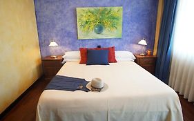 Hotel Tikar